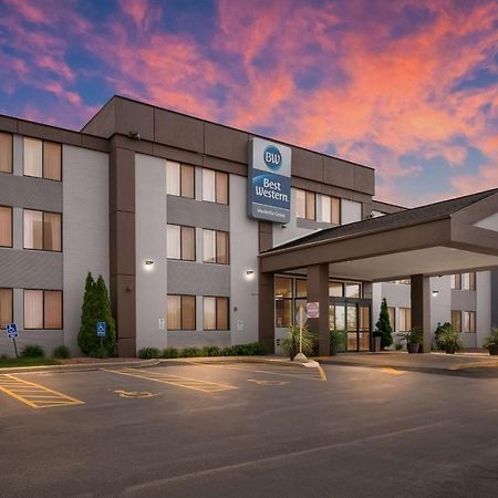 Best Western Waukesha Grand Pewaukee Exterior foto
