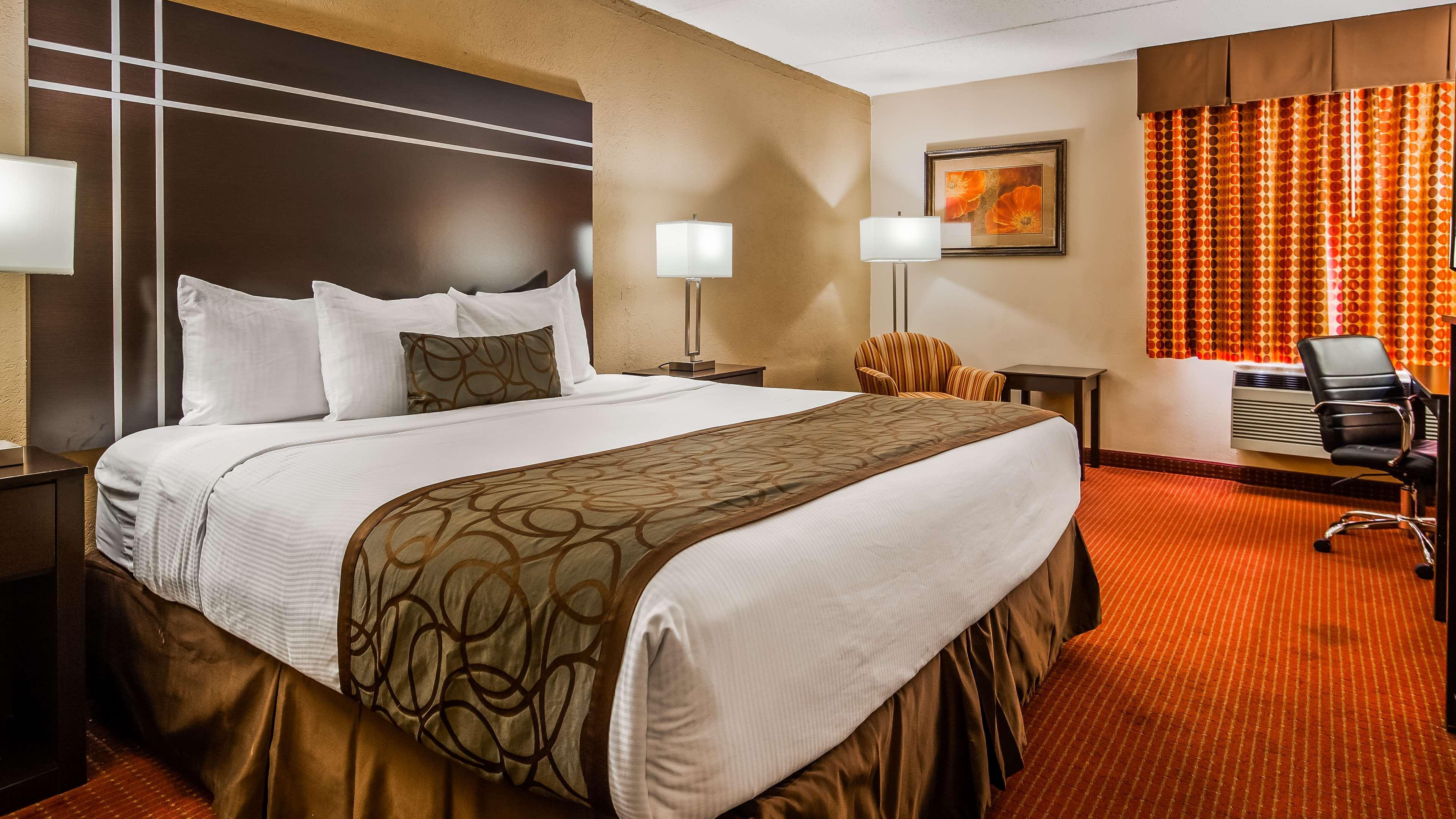 Best Western Waukesha Grand Pewaukee Exterior foto