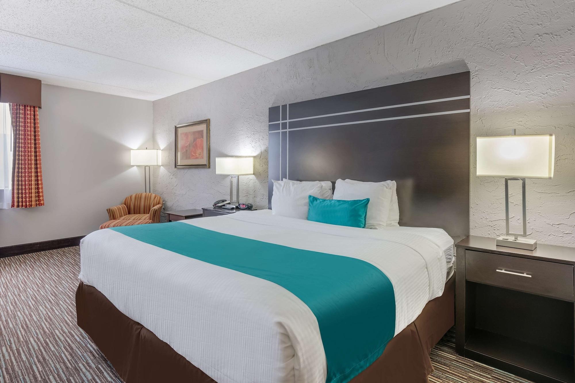 Best Western Waukesha Grand Pewaukee Exterior foto