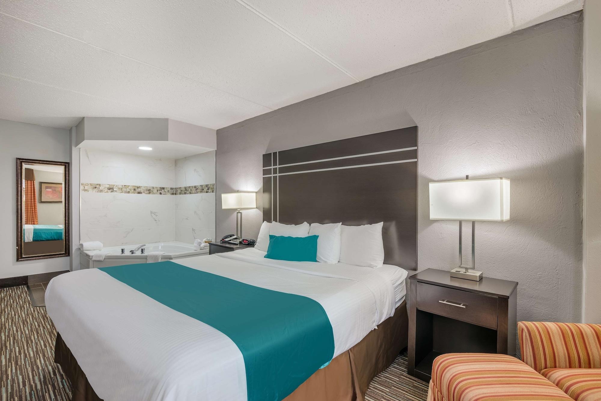 Best Western Waukesha Grand Pewaukee Exterior foto