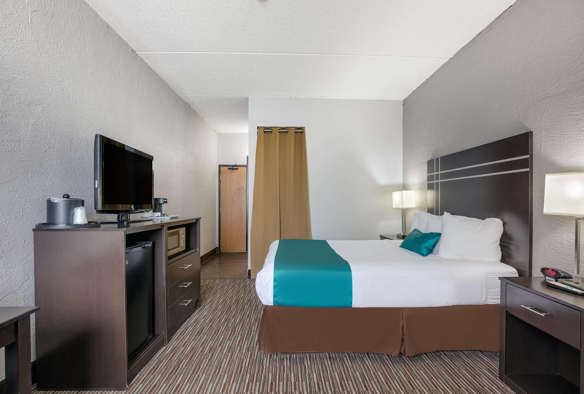 Best Western Waukesha Grand Pewaukee Exterior foto